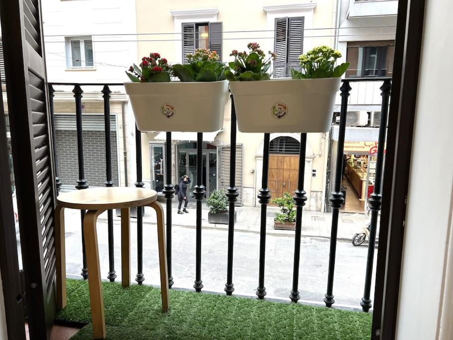 Tiny House In Centro Apartment Bari Exterior foto